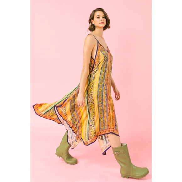 Flying Tomato Boho Print V Neck Sleeveless Hanky Hem Midi Dress - Picture 5 of 10